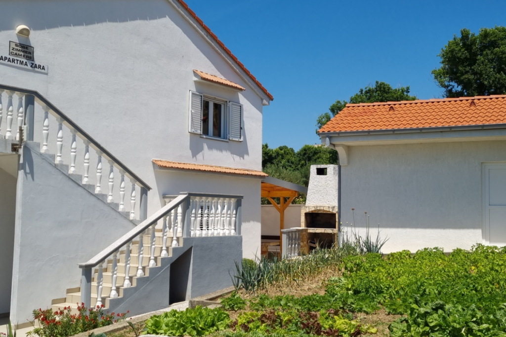 Apartma Zara – view from East